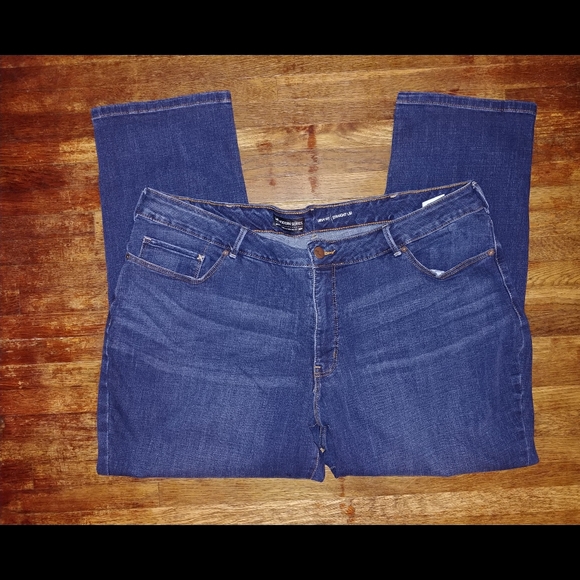 LEE Riders Modern Series curvy fit straight leg denim dark blue jeans 22 PETITE - Picture 6 of 7